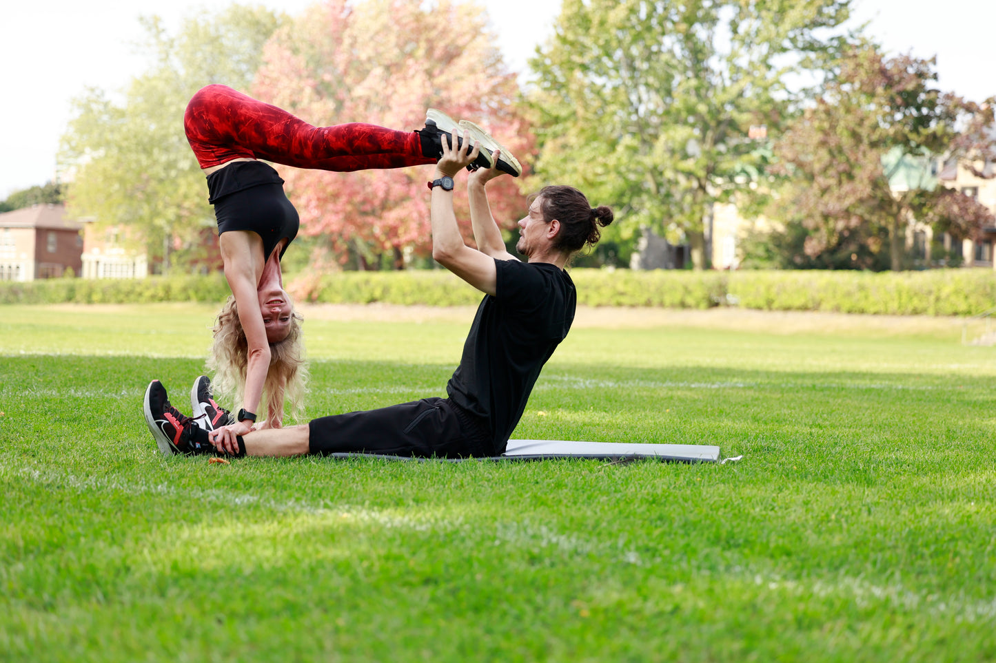 Olha, Stretching & Mobility Personal Trainer in Montreal doing some aero with Jonathan from ELZi.ca
