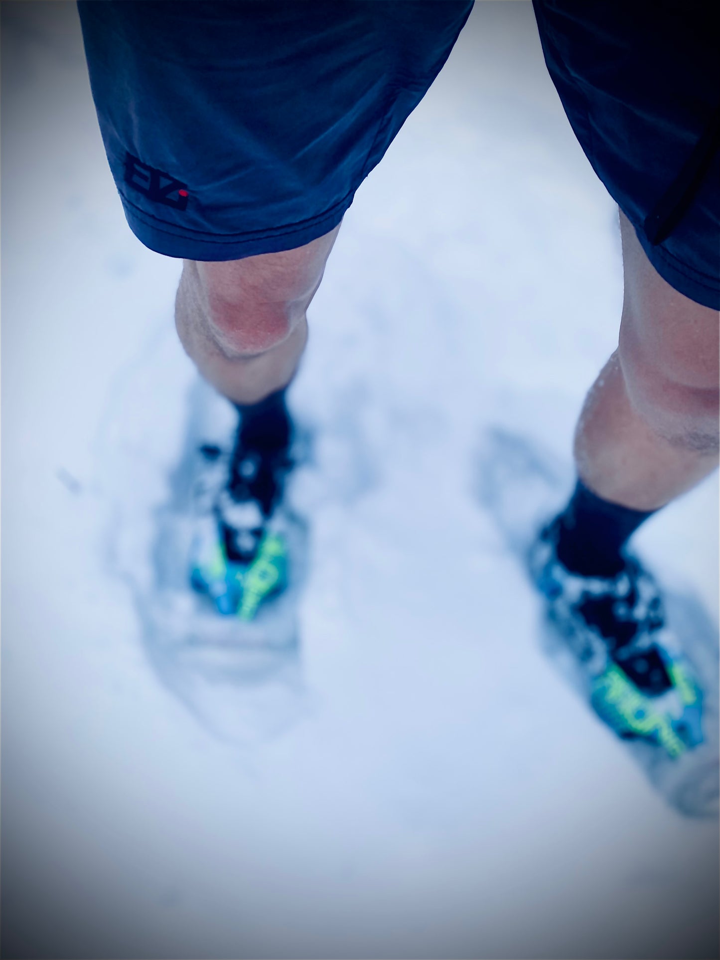 Elzi ultra minimal shorts with inner liner for increase confidence when running whatever the weather, even during winter when it’s close slightly below freezing point