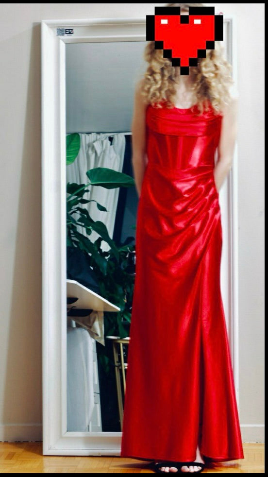 Montreal Seamstress Dress Hemming - Book an Appointment