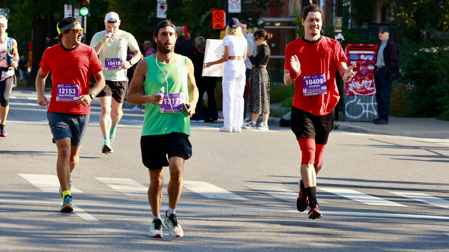 42.2 KM @mtlmarathon black linen shorts with red bamboo liner - ELZi Montreal Tailor