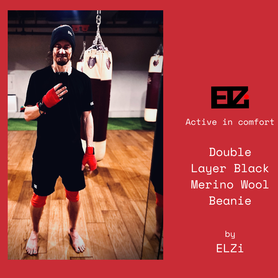 Tuque et T-shirt en laine MERINO. Shorts en lin noir et bambou rouge. L'esemble par ELZi.ca, Couturière à Montréal.