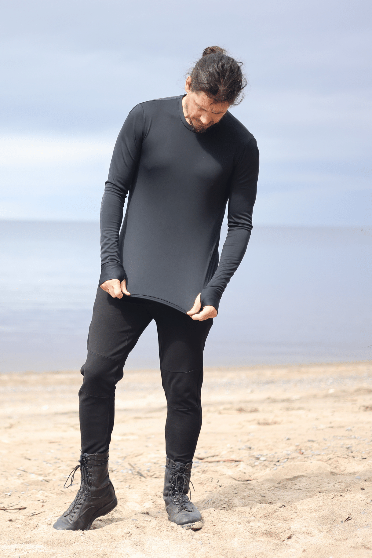 Shirt Molded Long Sleeves with Thumb Hole by ELZI in Coton