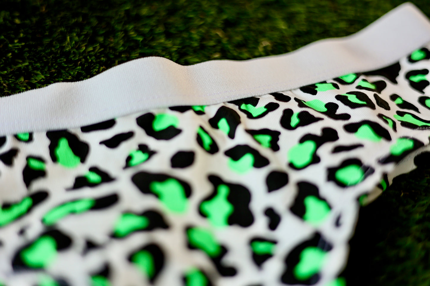 Soft Woman Underwear with Green Wild Pattern