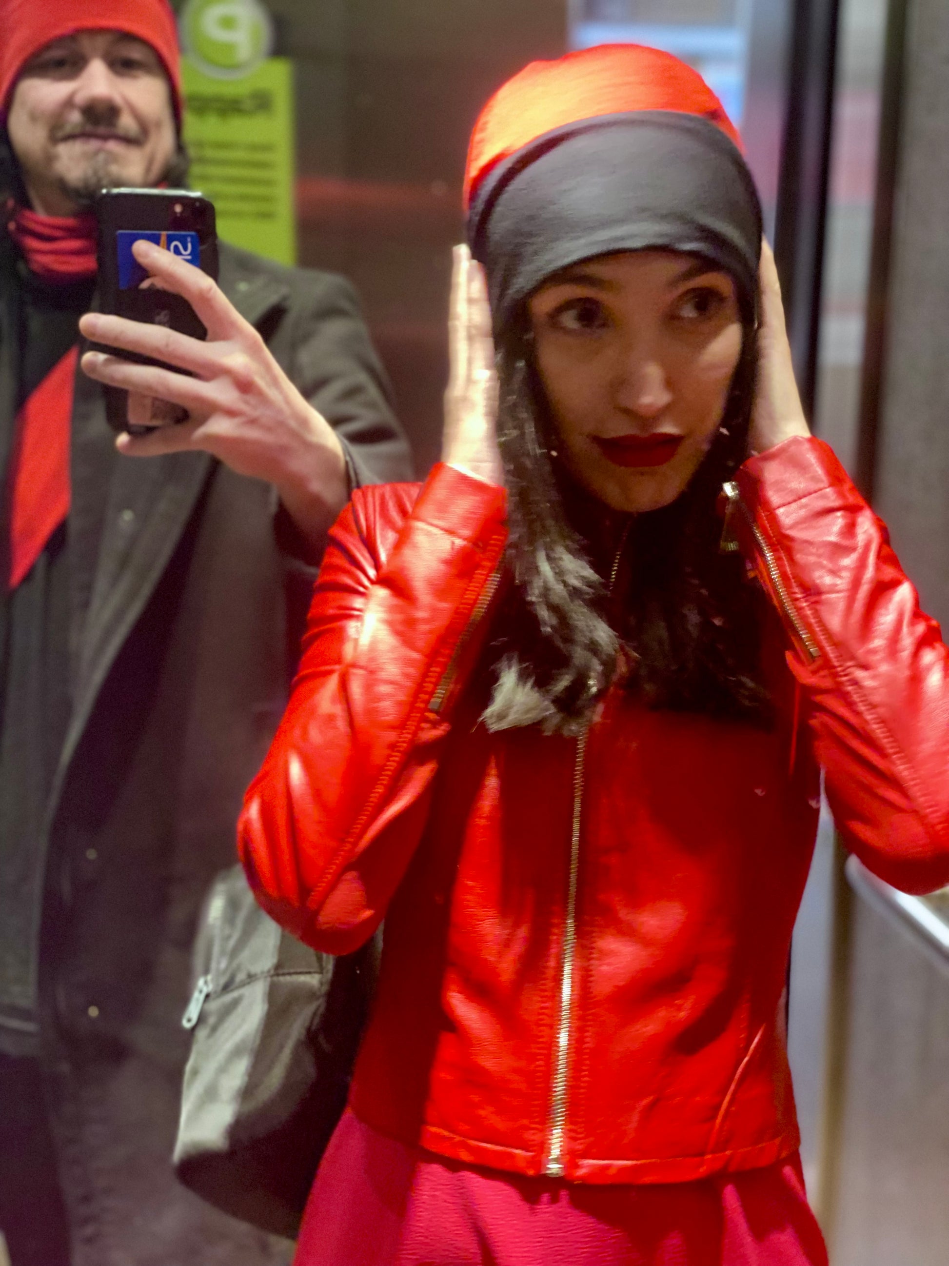 Sanaz rocks the ReDS tonite with her red and black reversible wool hat from ELZI.ca. 