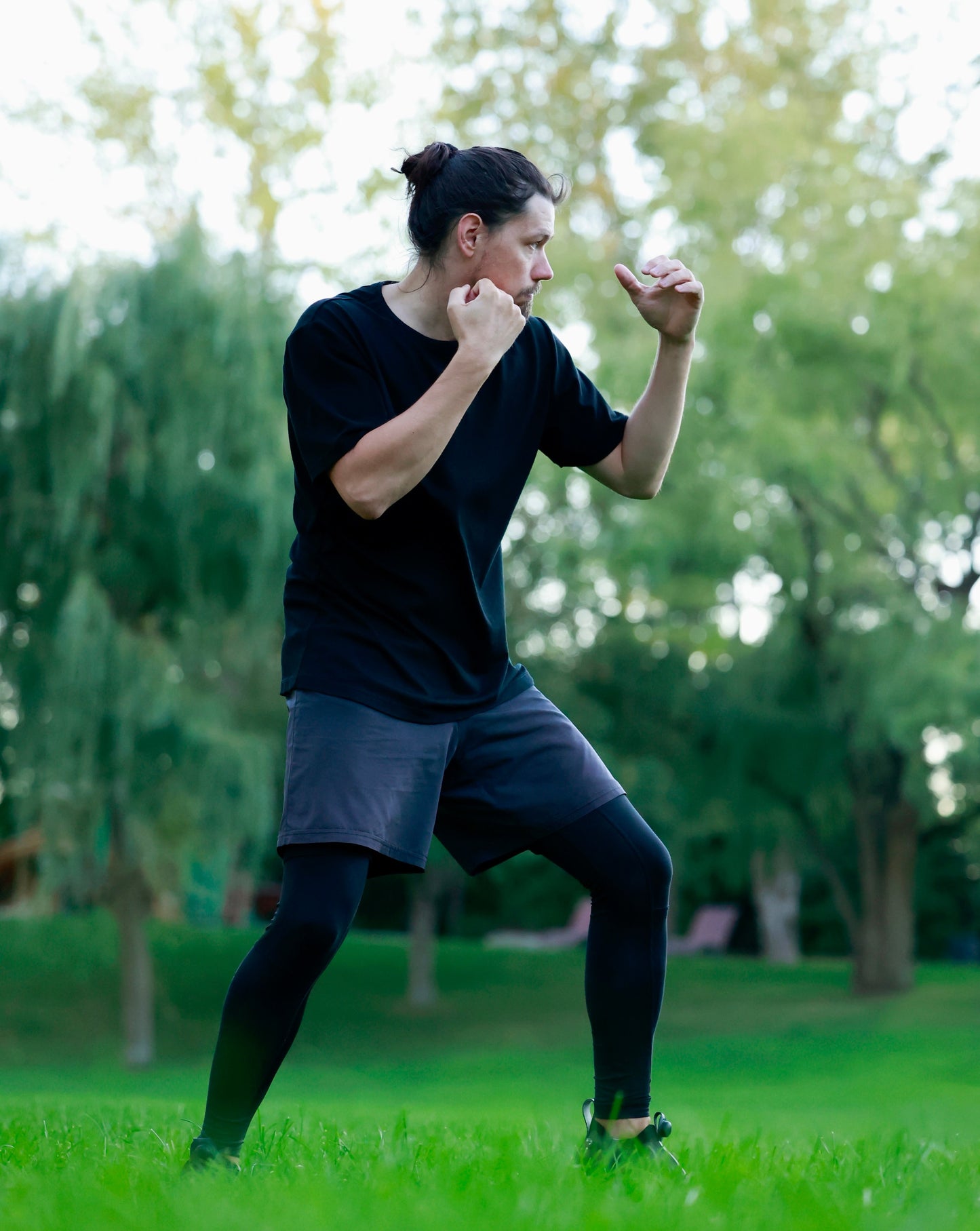ELZI.ca Merino Black Shadow Activewear Short Sleeve Tee. Jonathan often wears merino T-shirts when he practices boxing.
