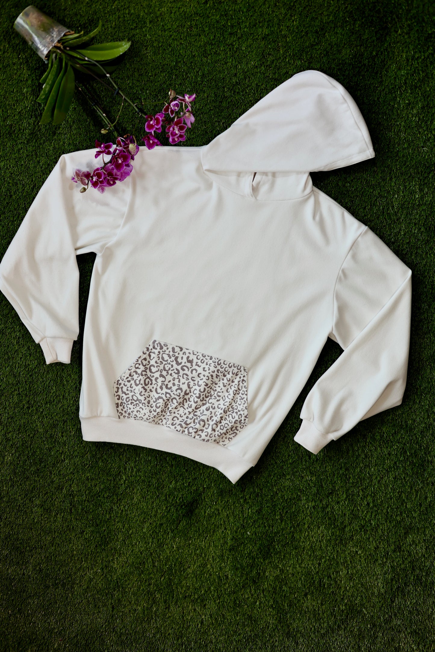 ELZI Wild Animal Grey Pattern Super Soft Sweater